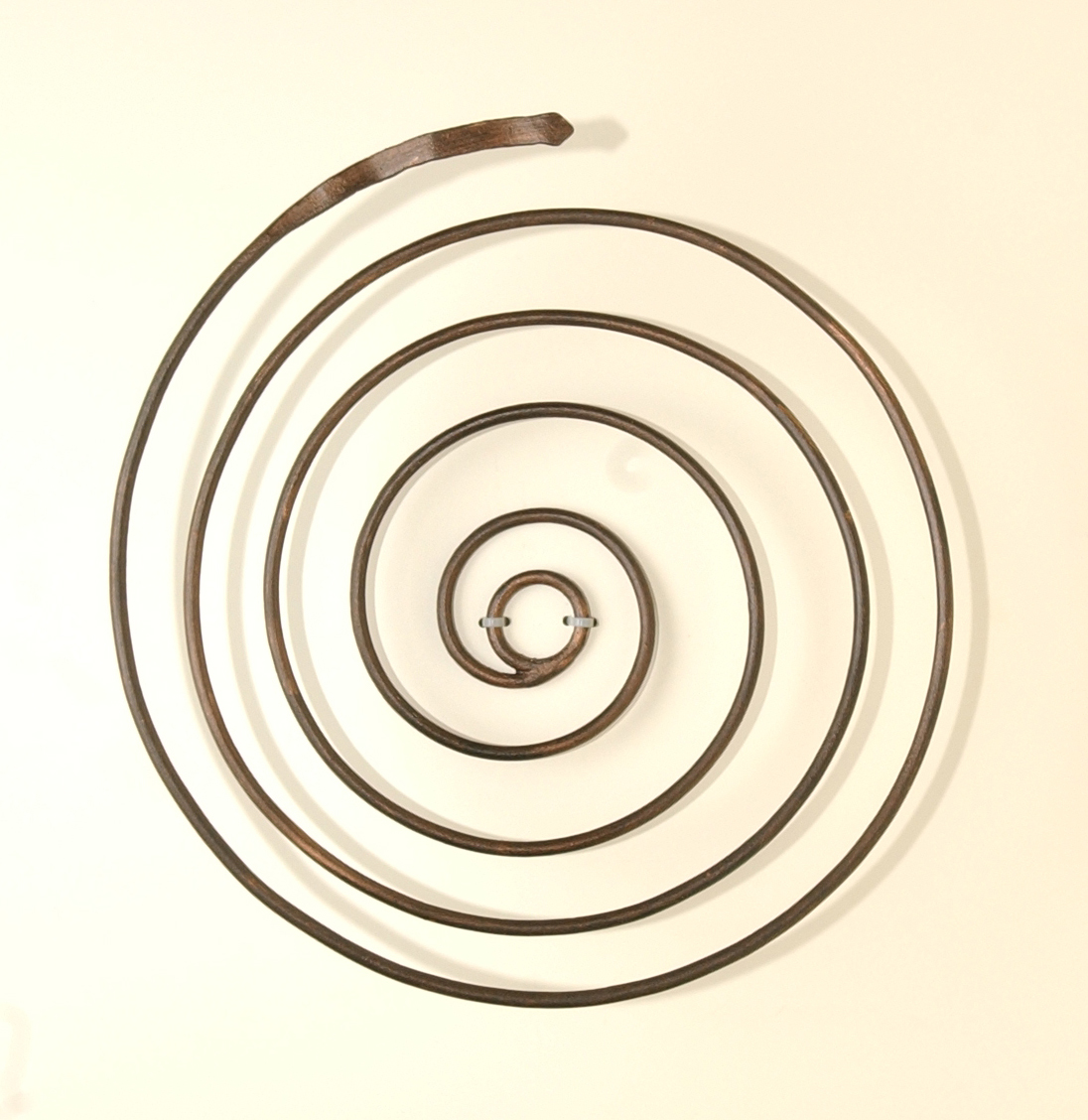 Obra Spirale I<a style='float:right;color:#ccc' href='https://www3.al.sp.gov.br/repositorio/noticia/hist/Rosa Schmidt SpiraleI.jpg' target=_blank><i class='bi bi-zoom-in'></i> Clique para ver a imagem </a>